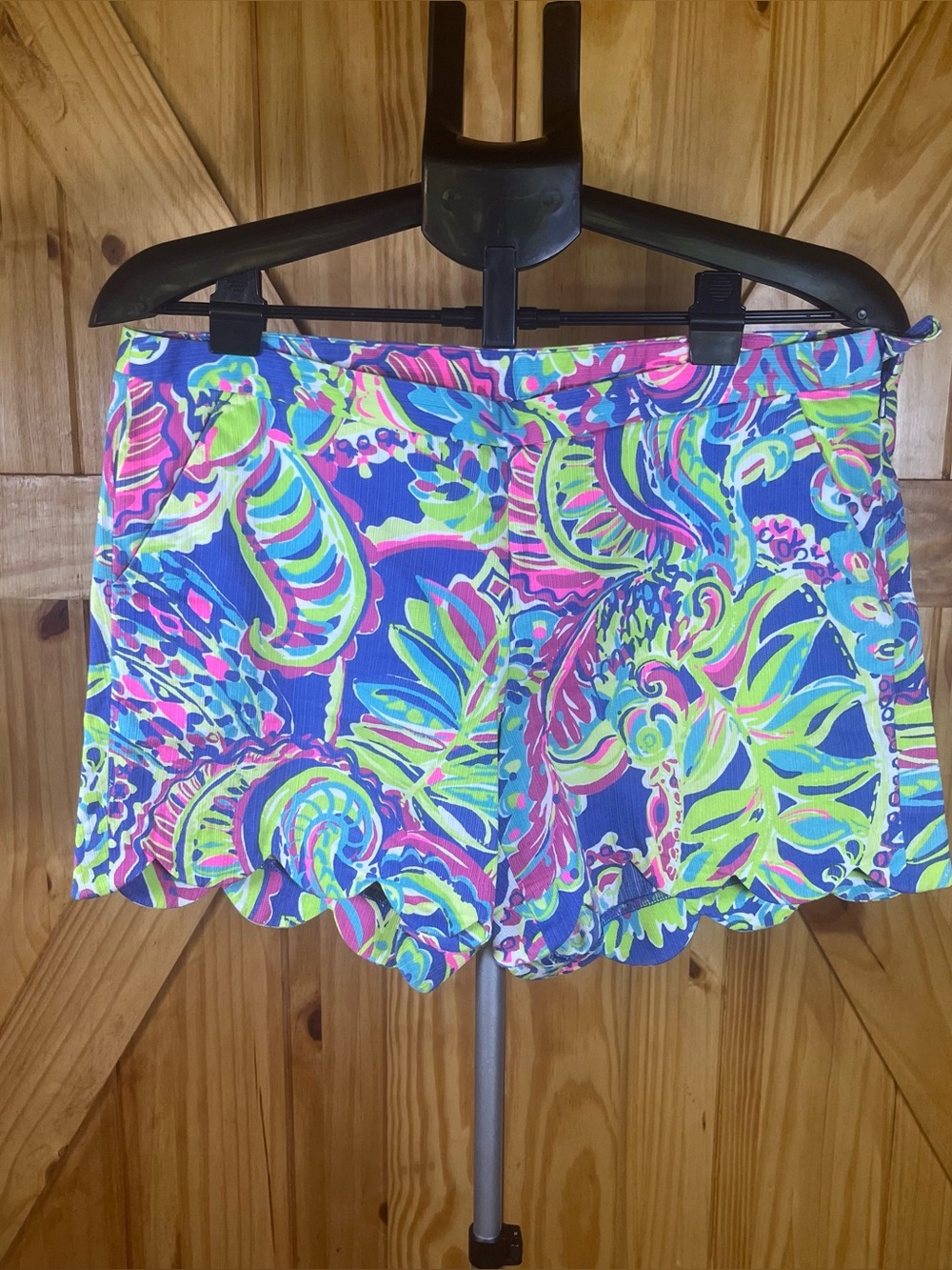 Lilly Pulitzer Tropical Print Scalloped Hem Shorts Size 8 - Picture 9 of 9